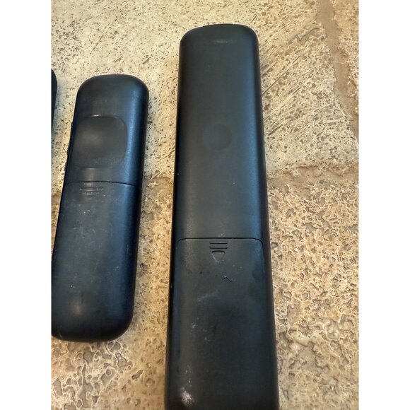 Set Of 5 Assorted TV & Sound Bar Remote Controls - Picture 6 of 8